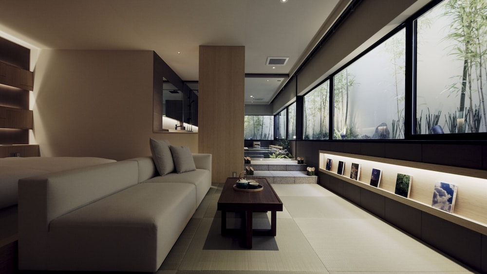 Bamboo Suite Room - Photo 7