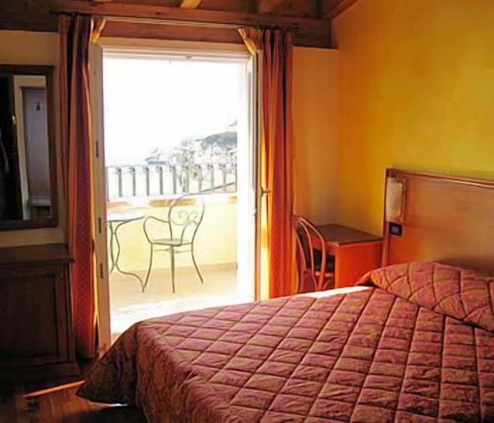 Double Room, Balcony, Lake View