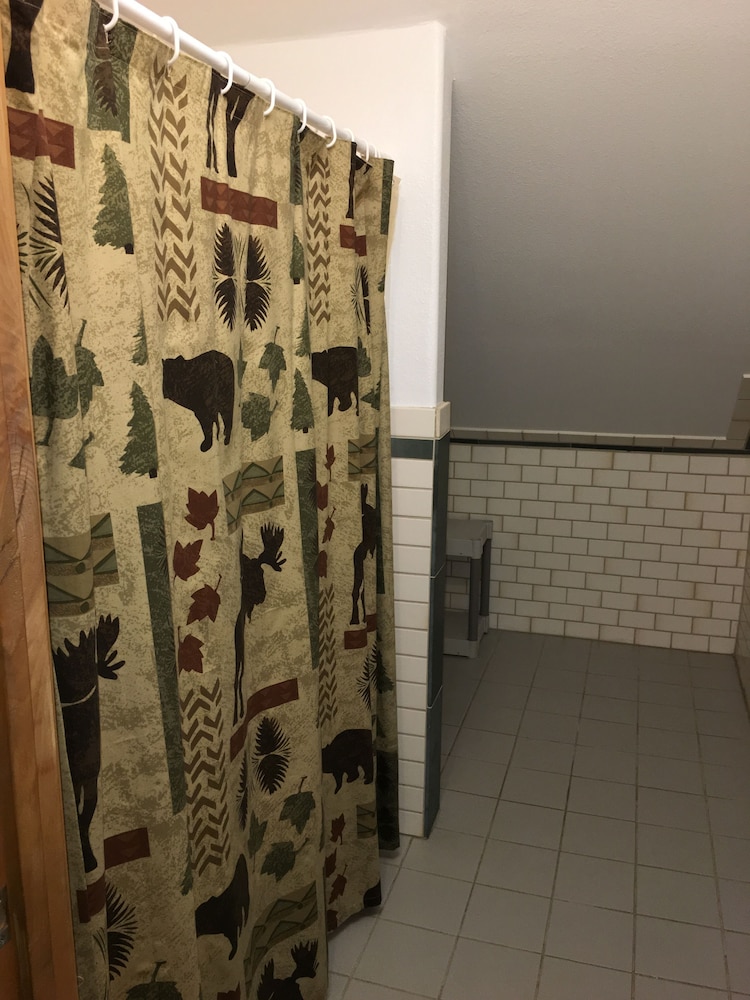 Room (#9) photo 2