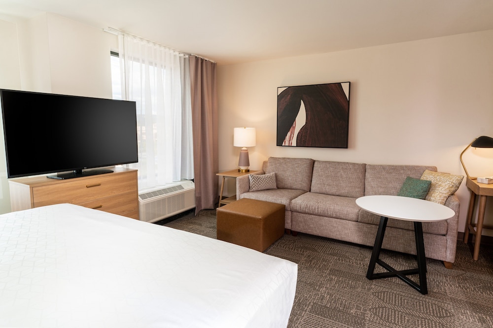 Studio Suite, 1 King Bed, Accessible, Kitchen (Communications) - Photo 2