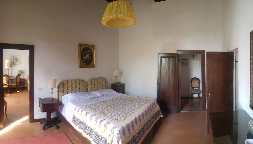 Suite, 2 Bedrooms photo 2