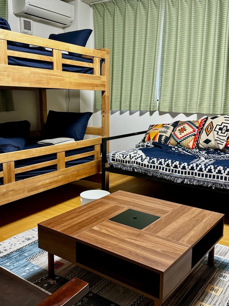 Basic Quadruple Room photo 1