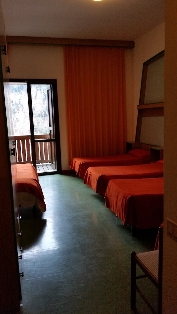 Room, Multiple Beds (room 5) photo 1