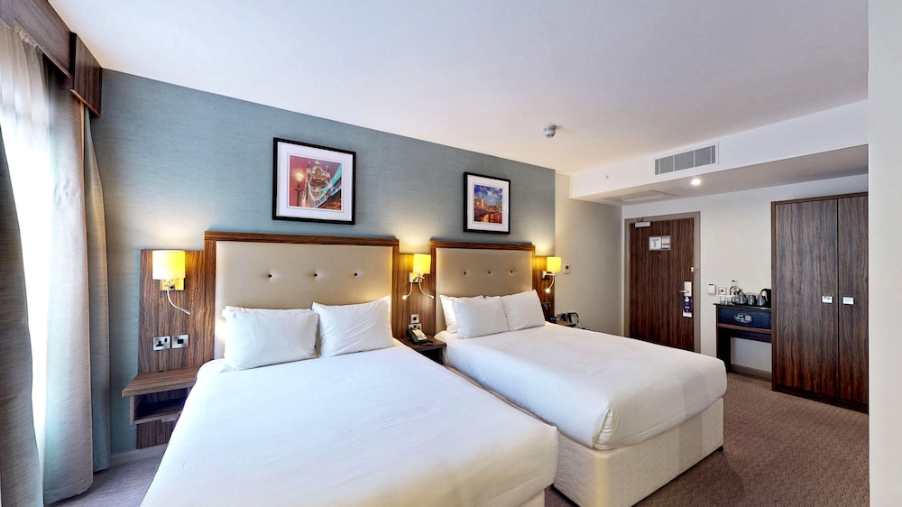 Room, Multiple Beds