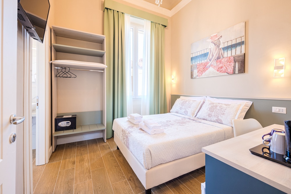 Economy Double Room photo 1