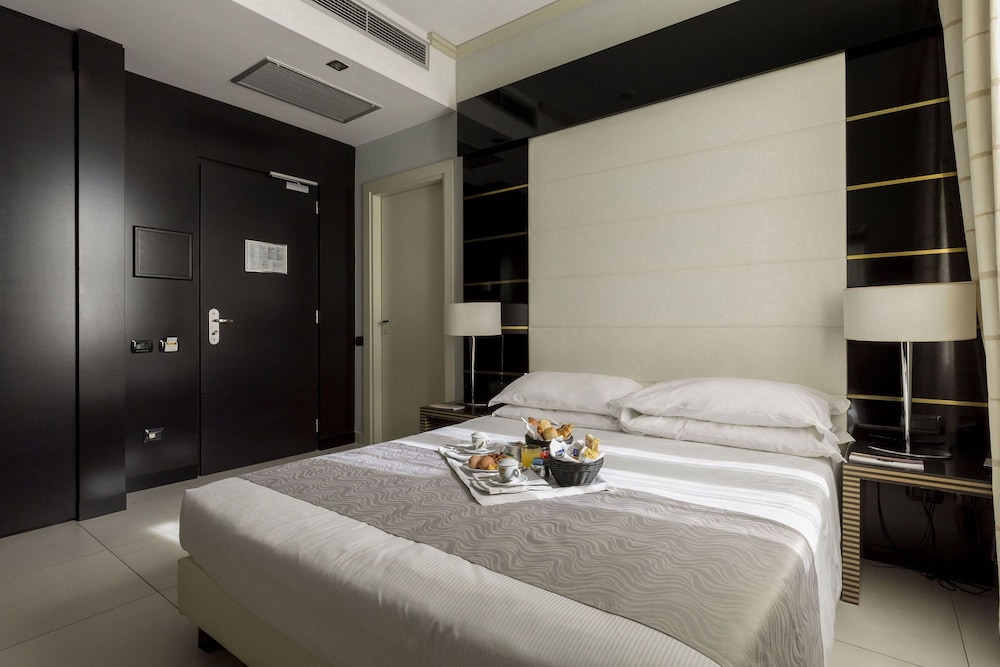 Classic Double or Twin Room - Photo 1