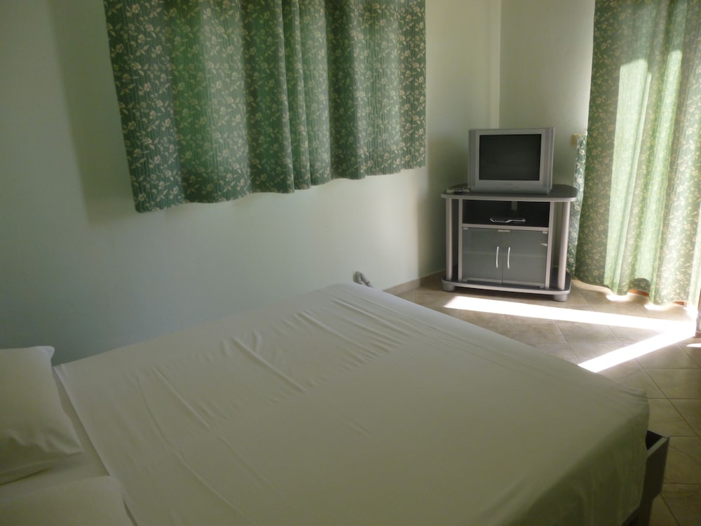 Double Room, Beach View photo 3