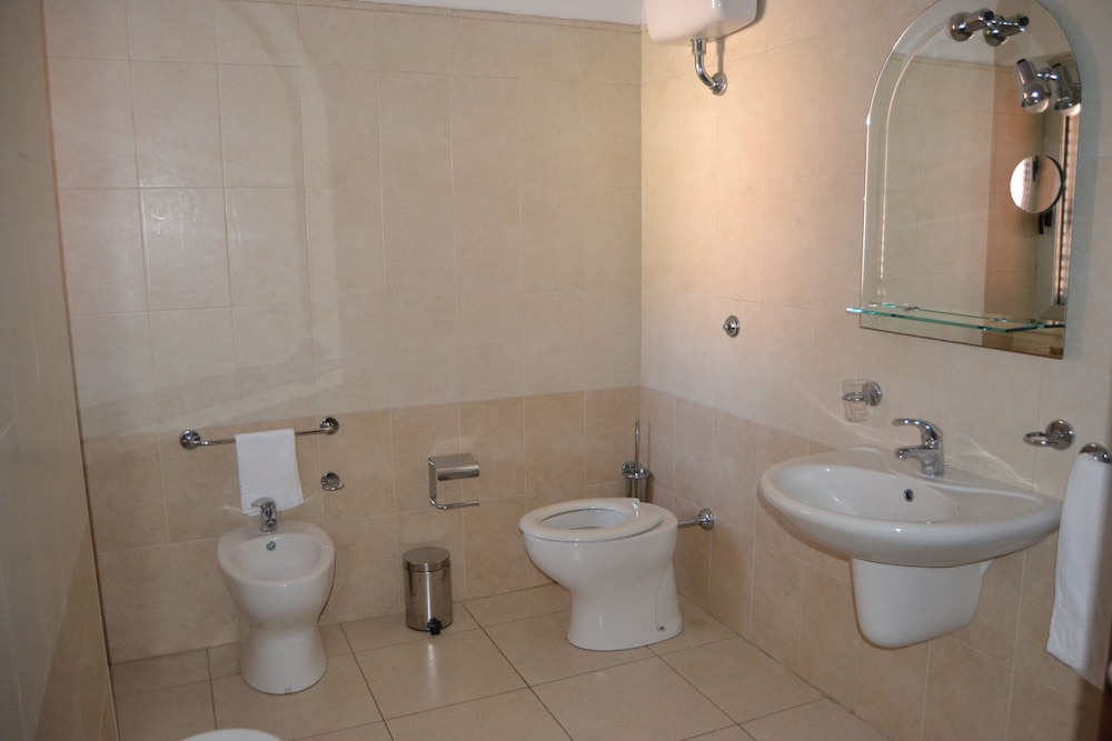 Apartment, 1 Bedroom, Pool View (5 PAX) photo 3