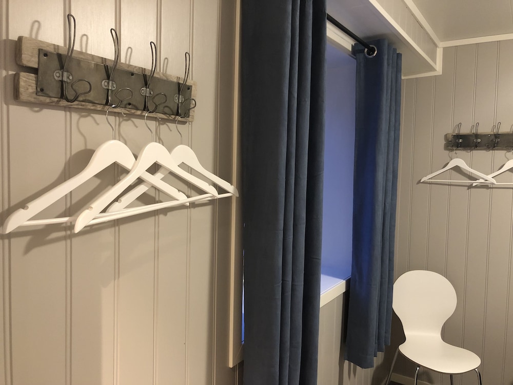 Standard Apartment, 4 Bedrooms (Rorbu Båtsfjord) photo 3