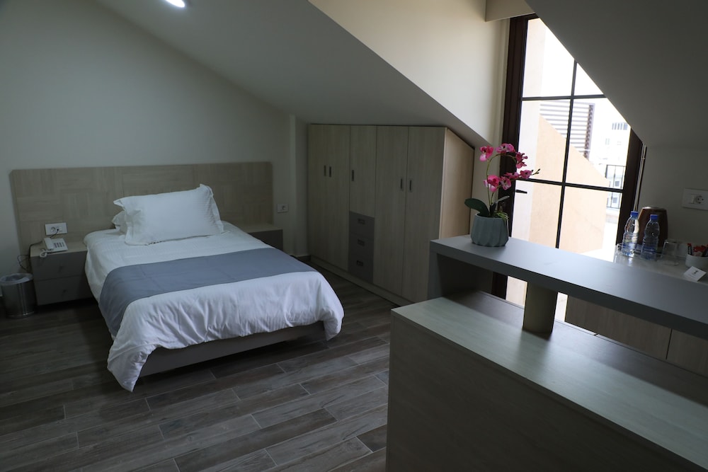 Luxury Studio Suite photo 3
