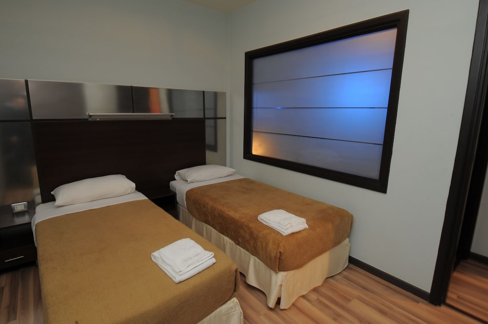 Deluxe Suite photo 1