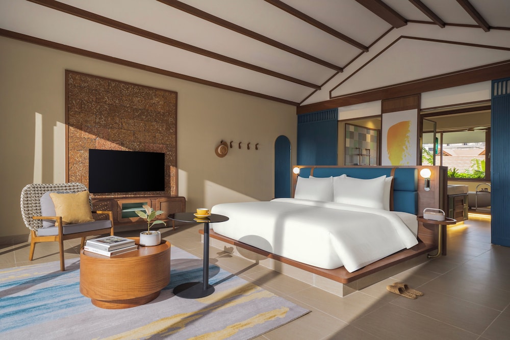 Suite, 1 Bedroom, Balcony (Dining, Outdoor Private Pool)