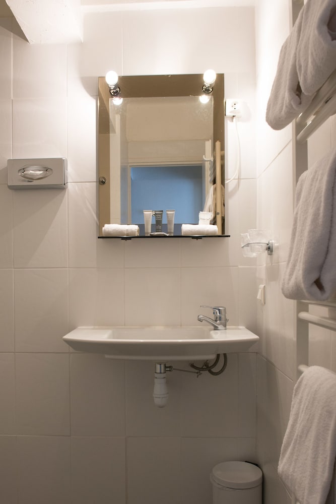 Standard Room - Photo 4