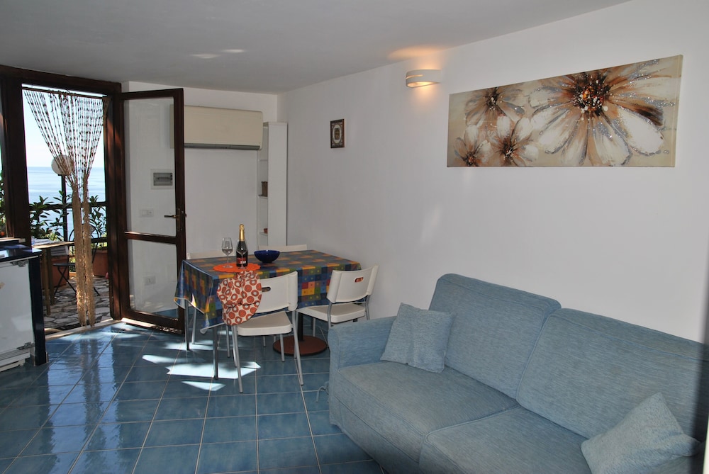House, 2 Bedrooms, Terrace, Ocean View photo 1