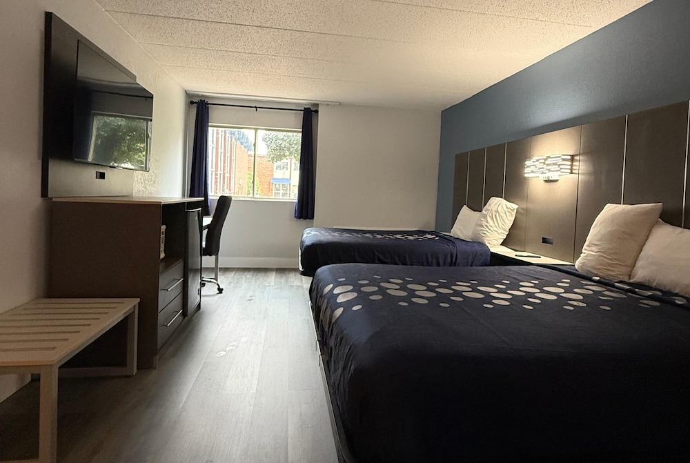 Comfort Room, 2 Queen Beds, Non Smoking