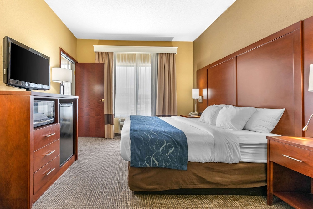 Suite, Multiple Beds, Non Smoking photo 1