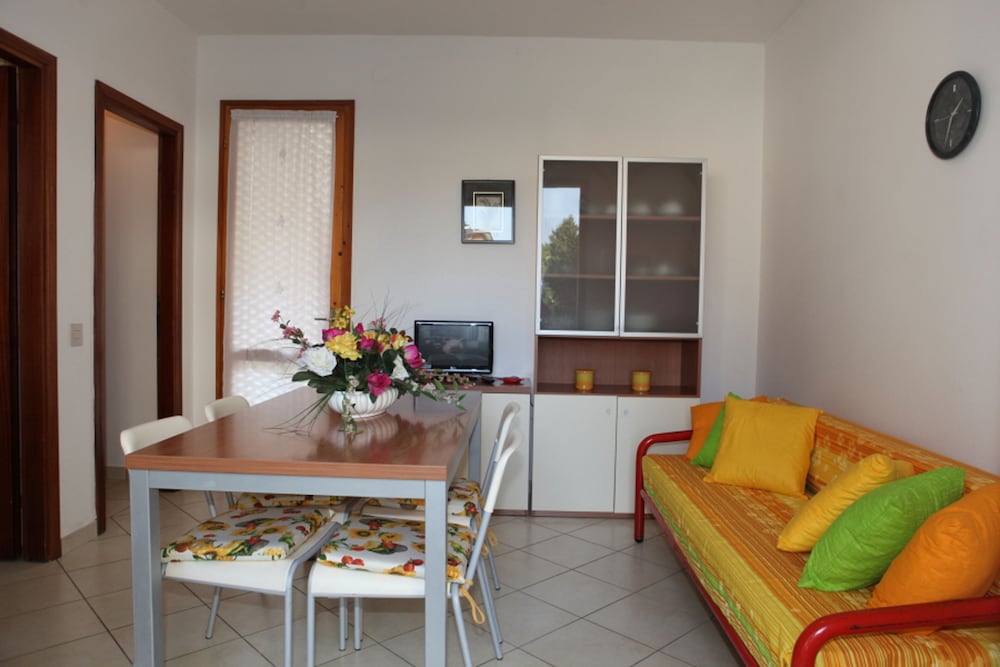Apartment, 2 Bedrooms (B10012)