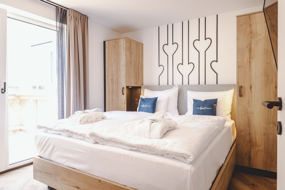 Deluxe Suite, 3 Bedrooms, Sauna photo 3