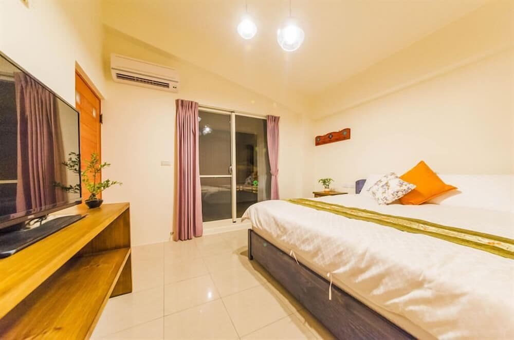 Comfort Quadruple Room, 2 Bedrooms, Shared Bathroom photo 1