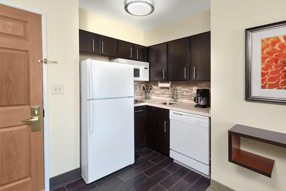 Suite, 1 Bedroom, Accessible, Kitchen (Roll-In Shower) - Photo 2