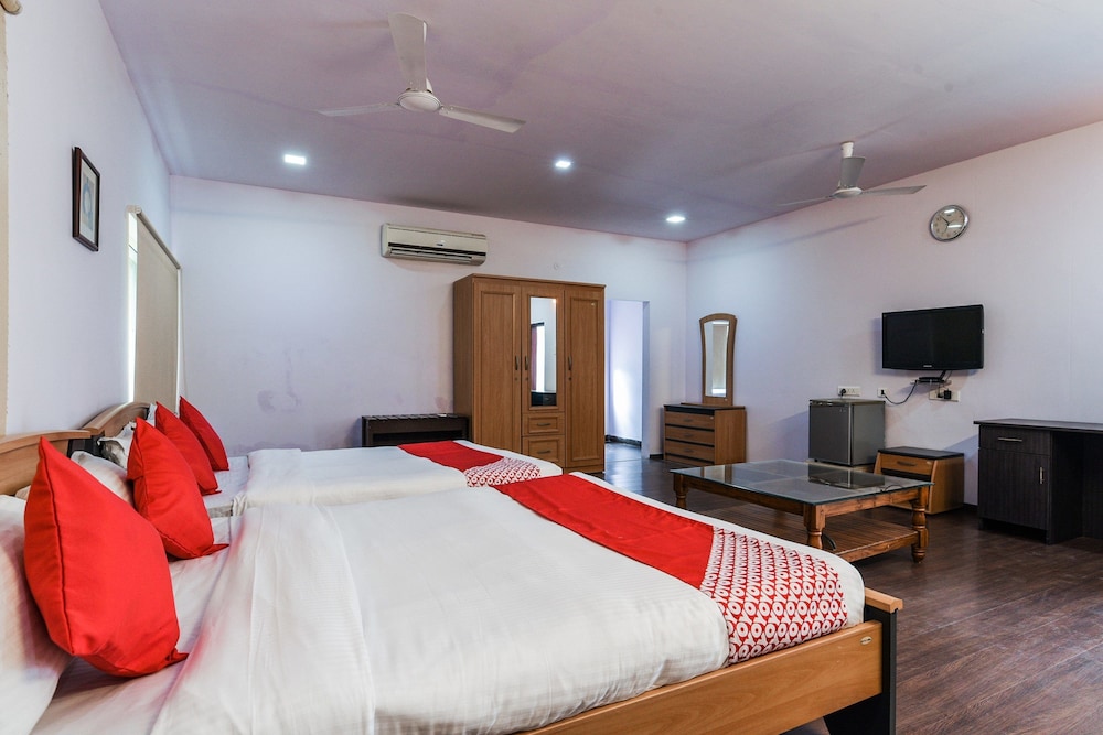 Deluxe Double Or Twin Room, 1 King Bed photo 3