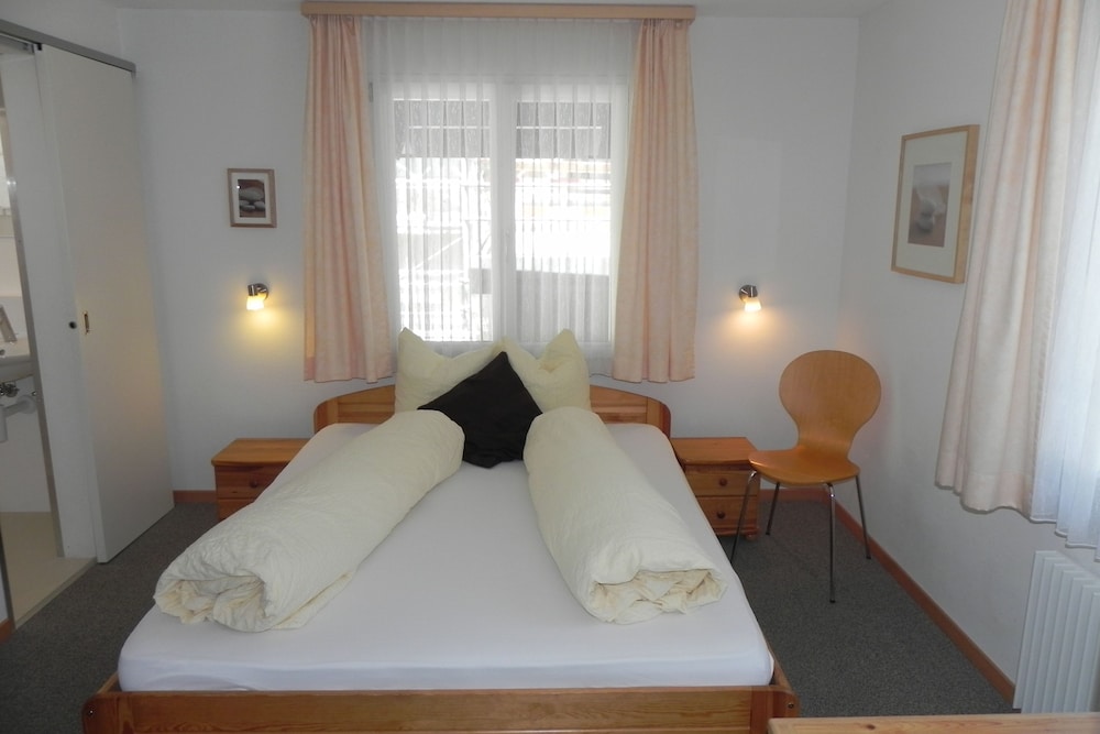 Family Quadruple Room, 2 Bedrooms, Non Smoking, Annex Building photo 2