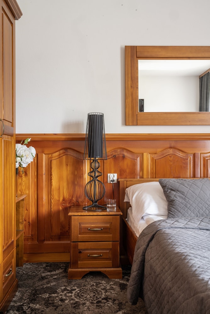 Standard Double Room - Photo 5