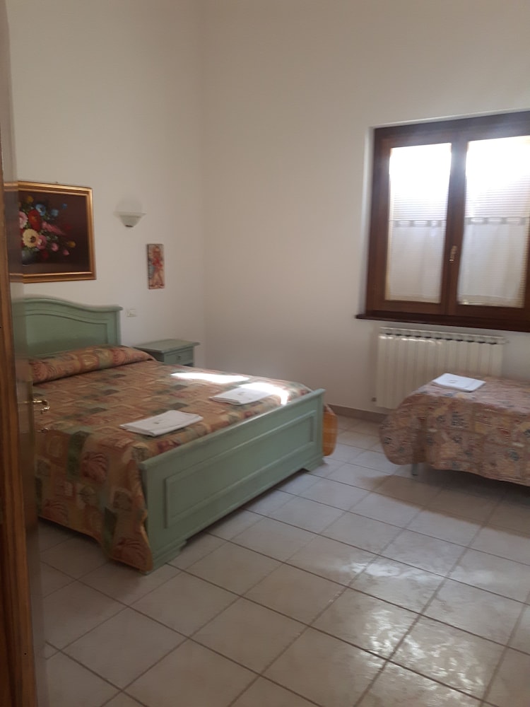 Family Double Room, Private Bathroom photo 2