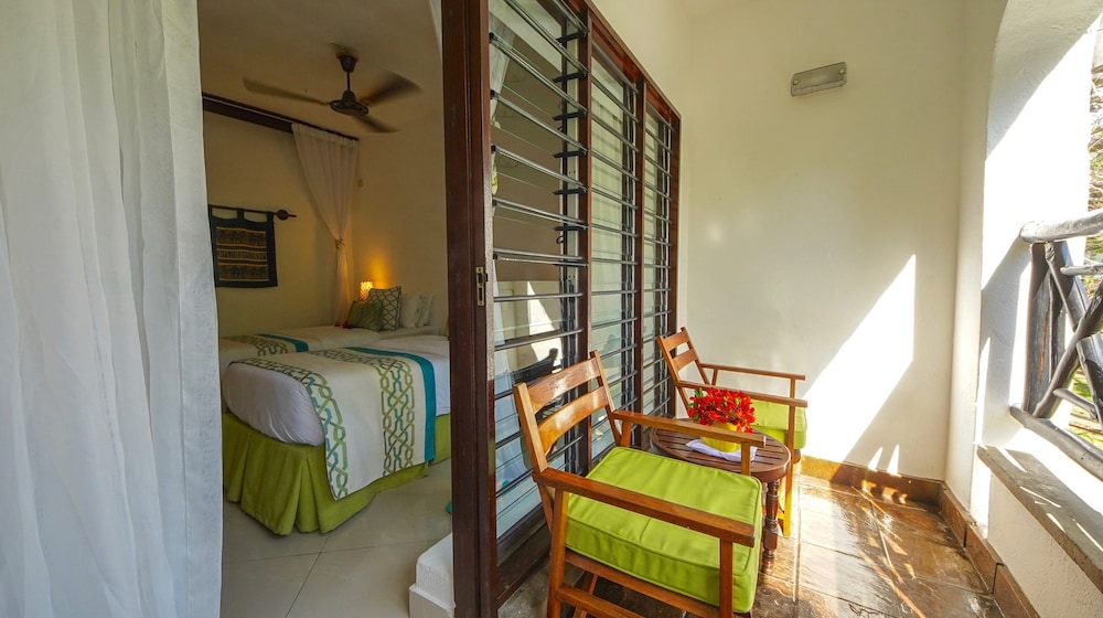 Double or Twin Room, Garden View - Photo 5