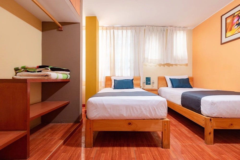 Standard Double Room, 2 Twin Beds photo 2