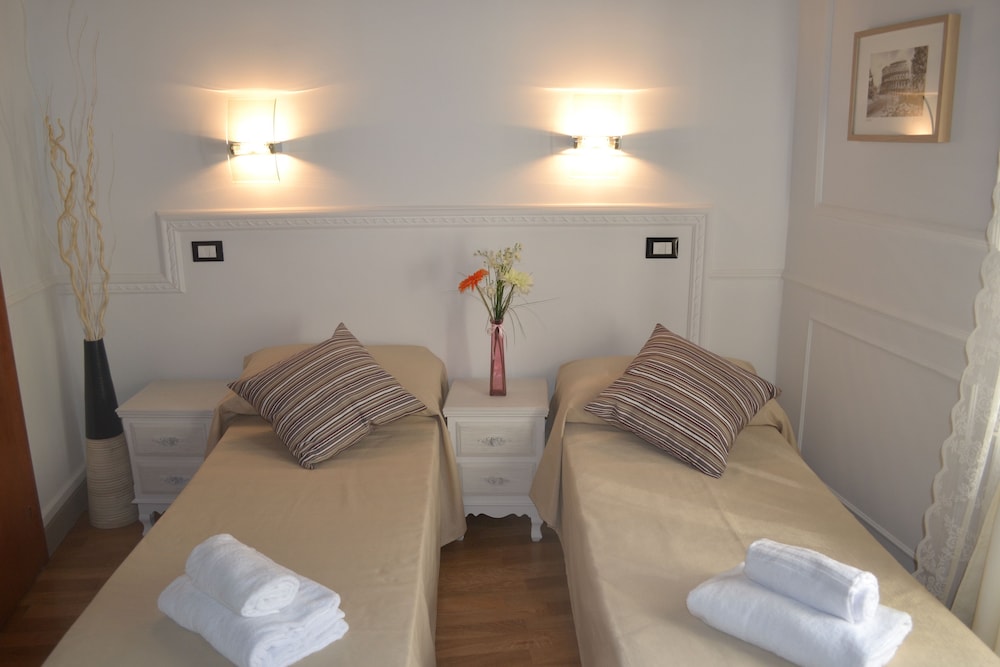 Double Room photo 2