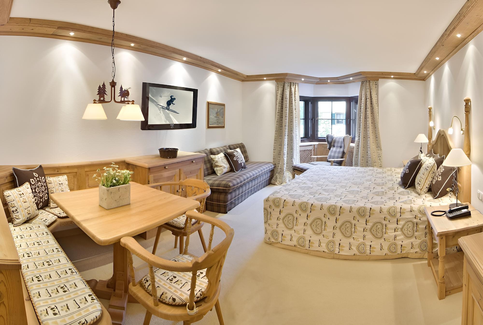 Superior Double Room Single Use photo 2