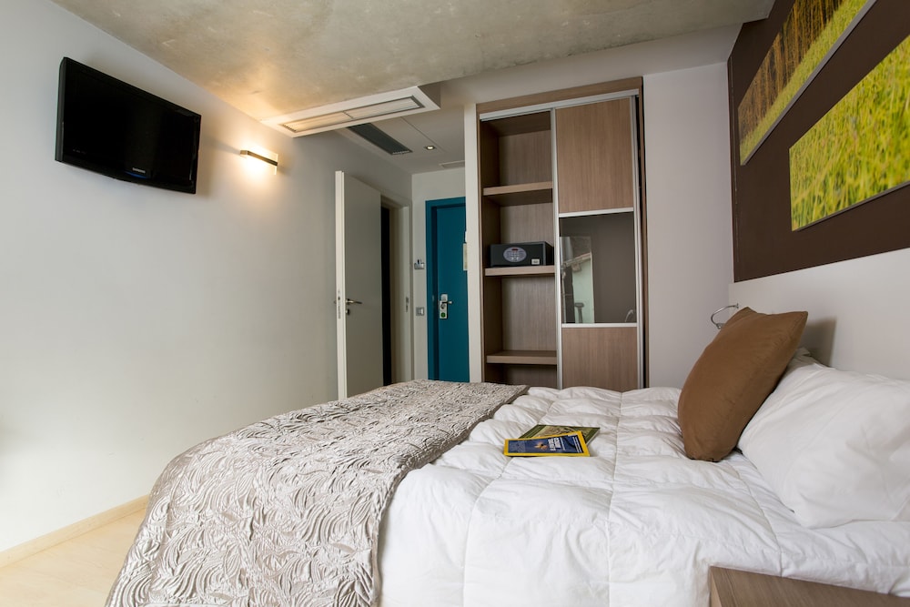 Family Quadruple Room, 2 Bedrooms