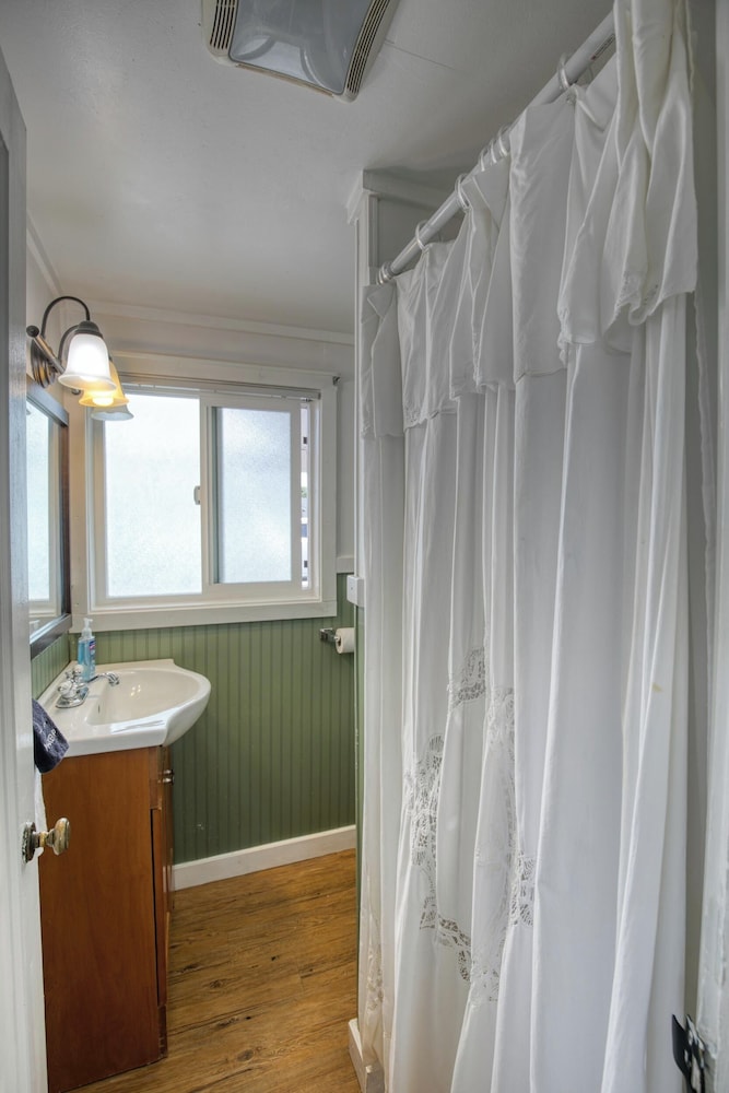 Cottage 1 photo 3