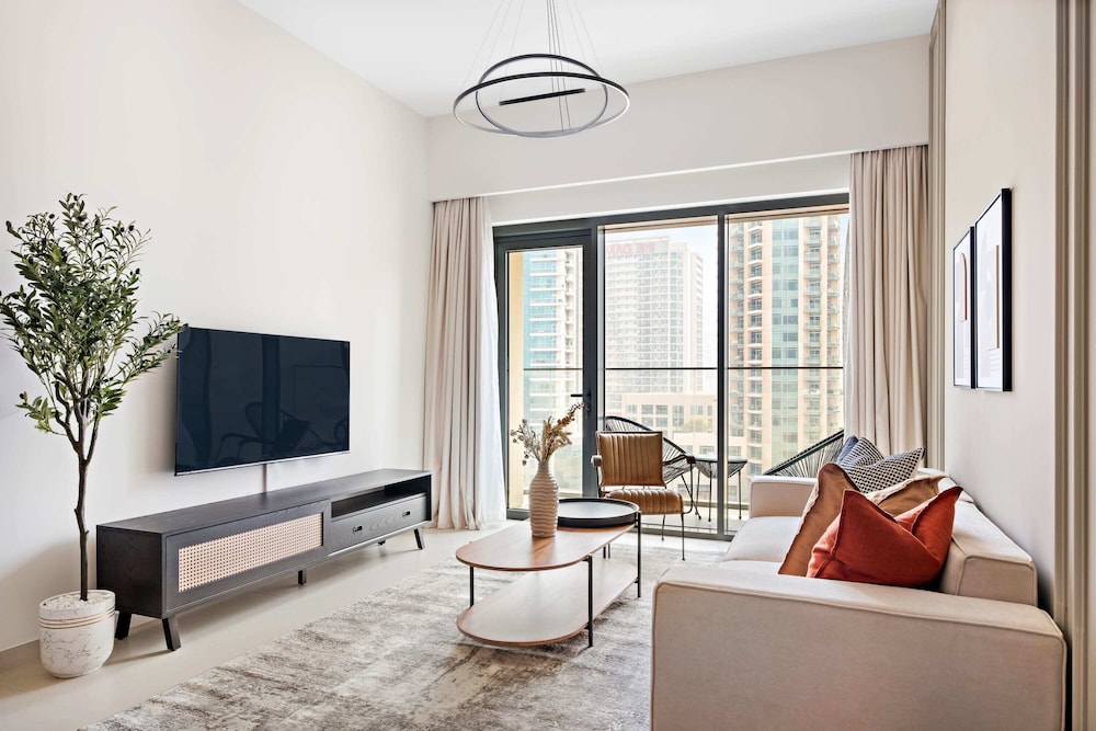 Burj Royale 1210 photo 3