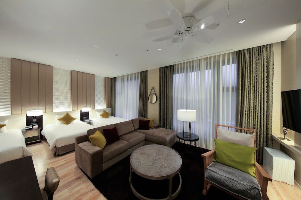 Premium Triple Room photo 2