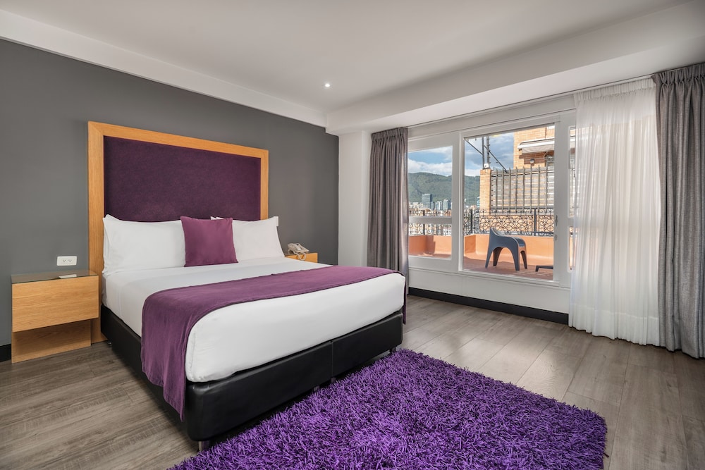 Suite, 1 Queen Bed, Terrace - Photo 6