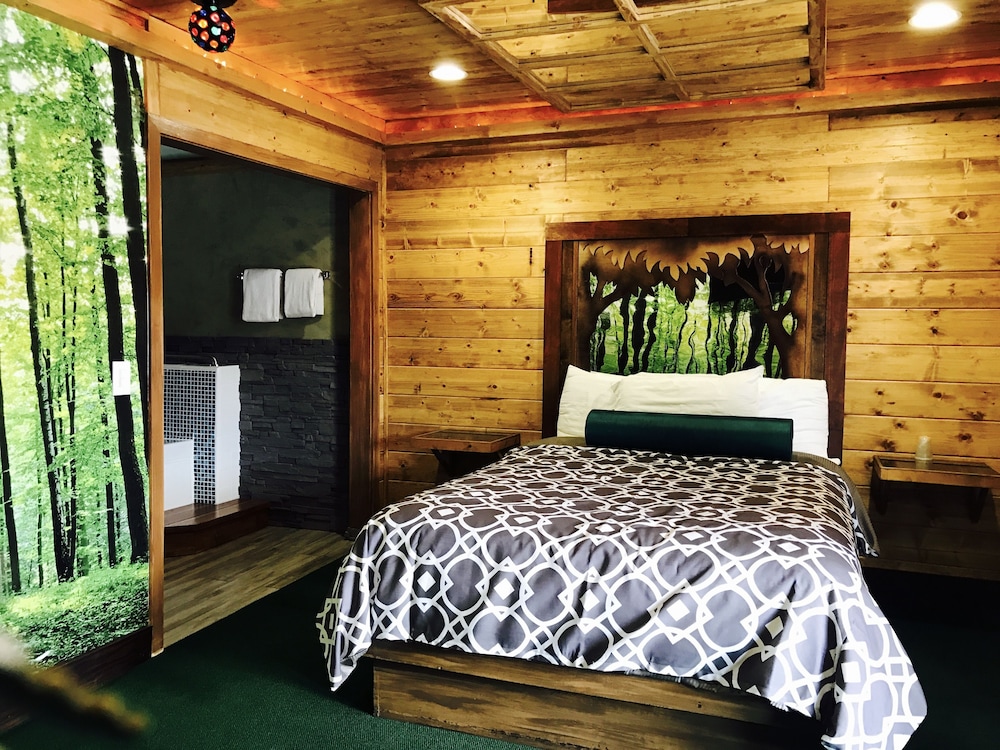 Romantic Suite, Jetted Tub