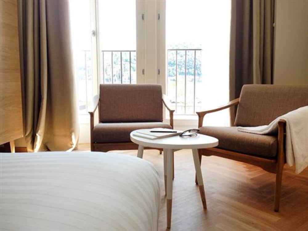 Superior Room, Lake View photo 3
