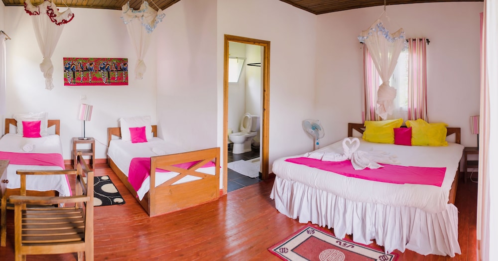 Family Bungalow, River View