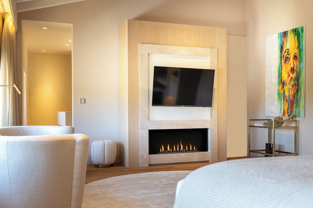 Suite, 1 King Bed