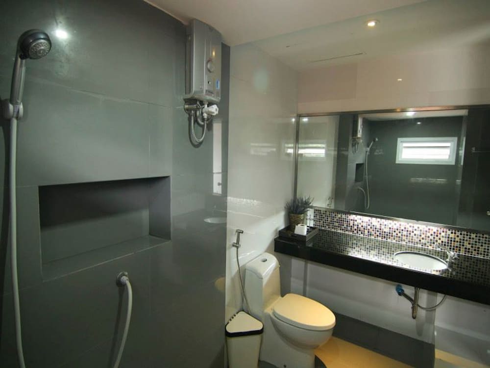 Standard Room, 1 Double Bed, City View photo 2
