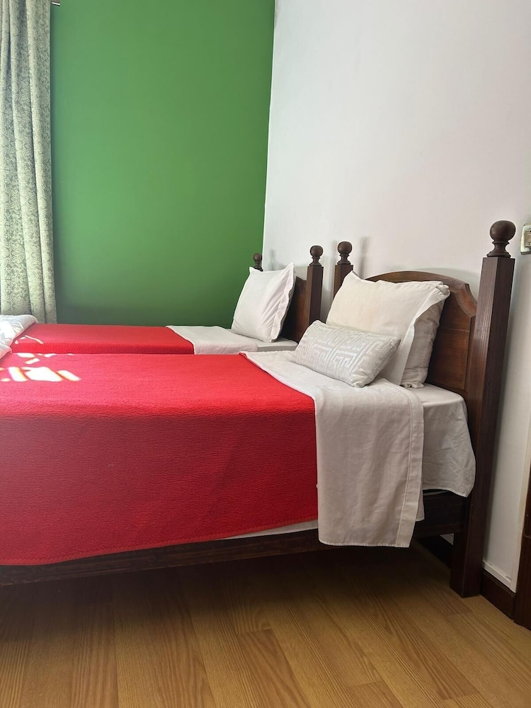Basic Twin Room (SUITE 17) photo 2