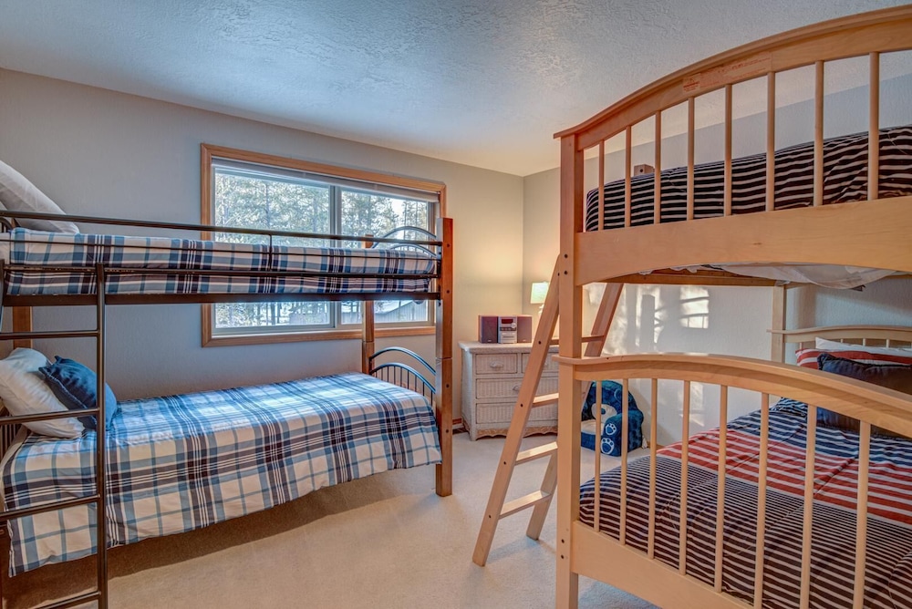 House, Multiple Beds (Ashwood - Unit 1)