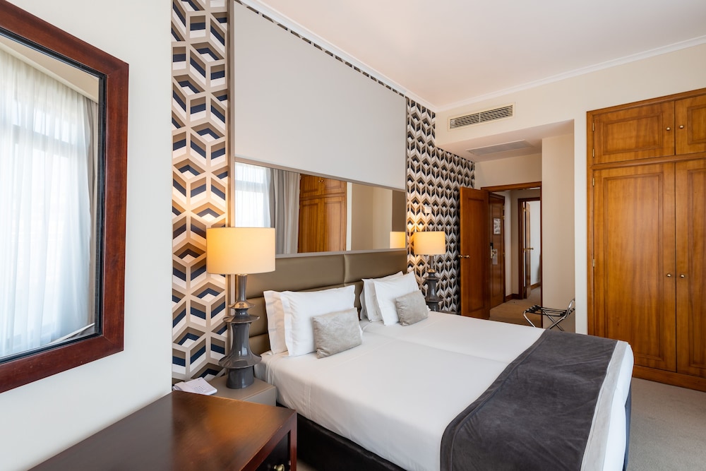 Suite - Photo 3