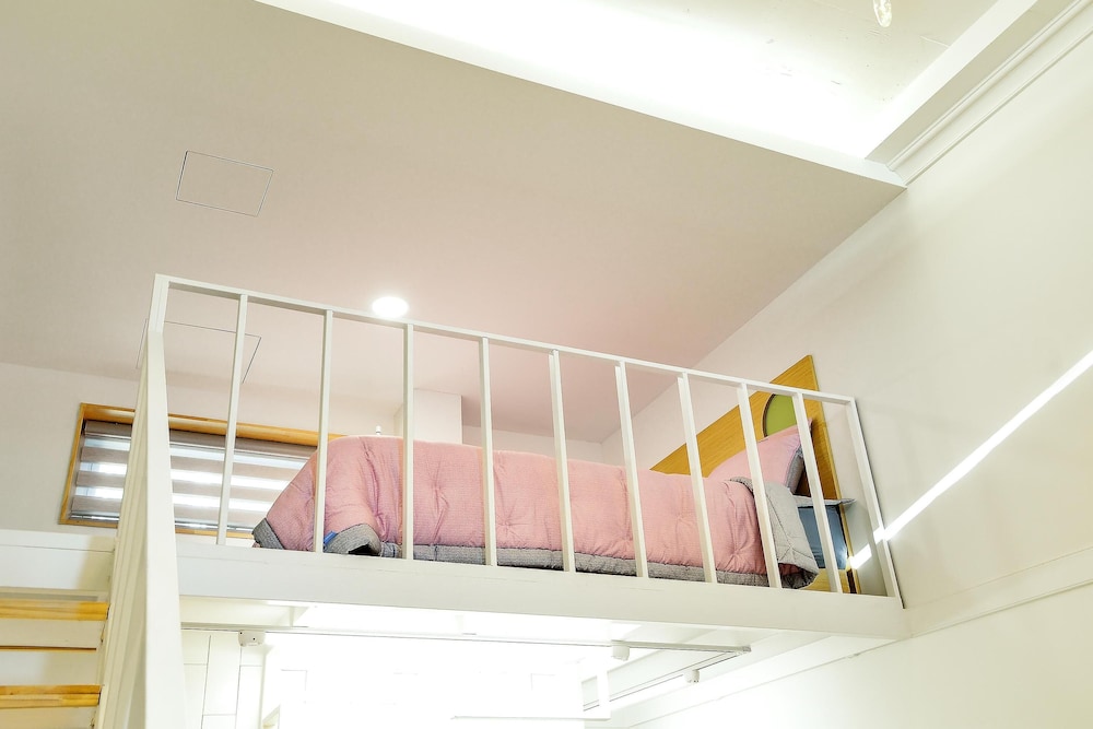 Basic Room, 1 Bedroom (B202) - Photo 3