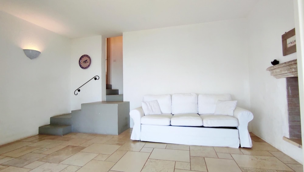 Villa photo 1