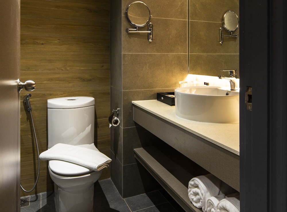 Standard Twin Room - Photo 5