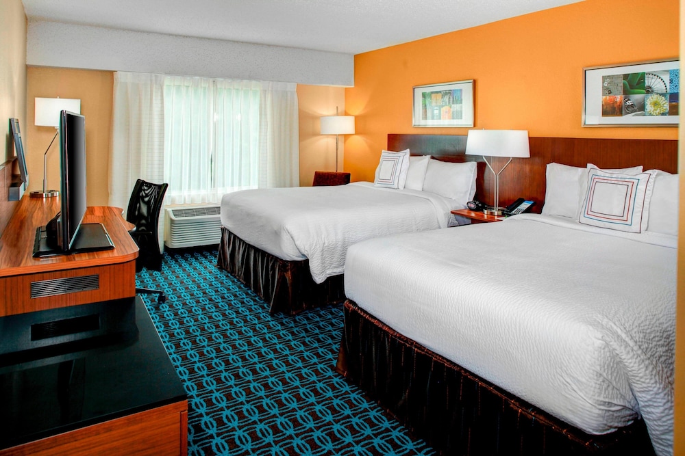 Room, 2 Queen Beds - Photo 1