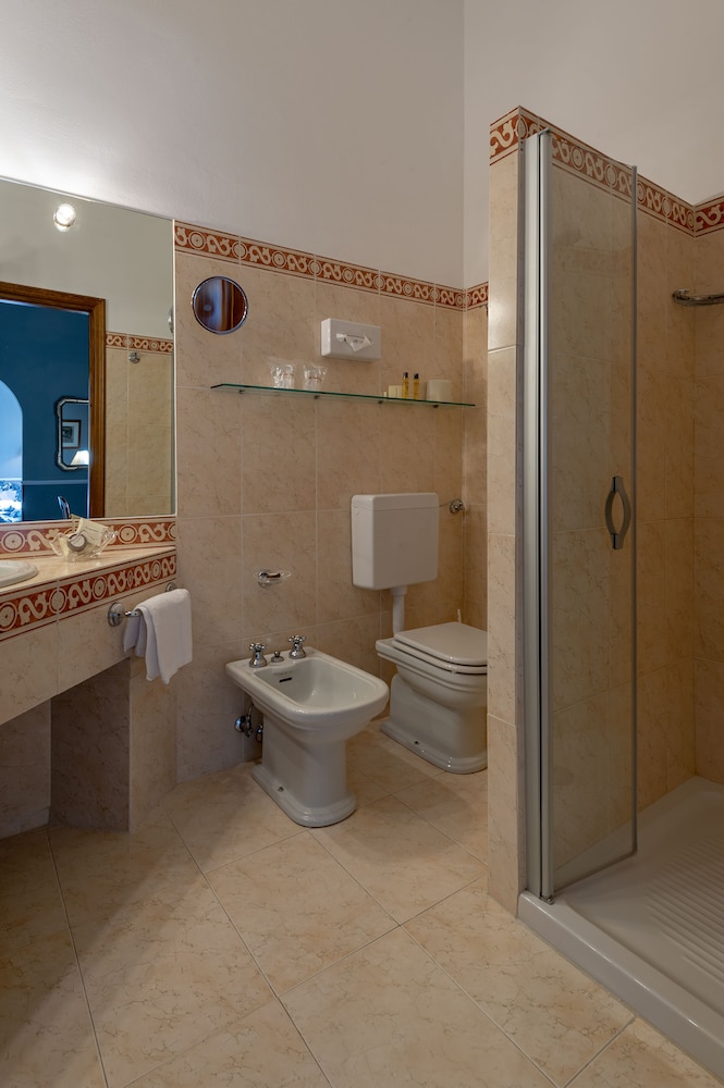 Junior Suite, City View - Photo 5